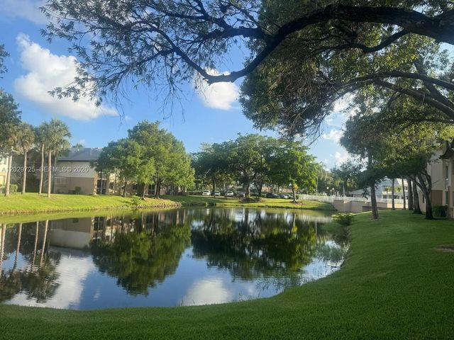 9811 Westview Drive #913, Coral Springs
