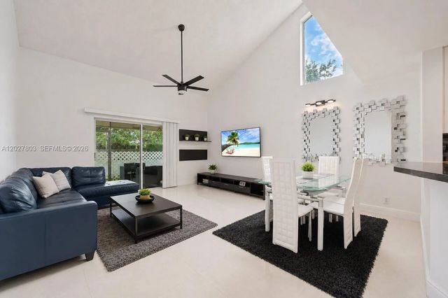 2 of 28 - 15723 Woodgate Place #e, Sunrise, FL