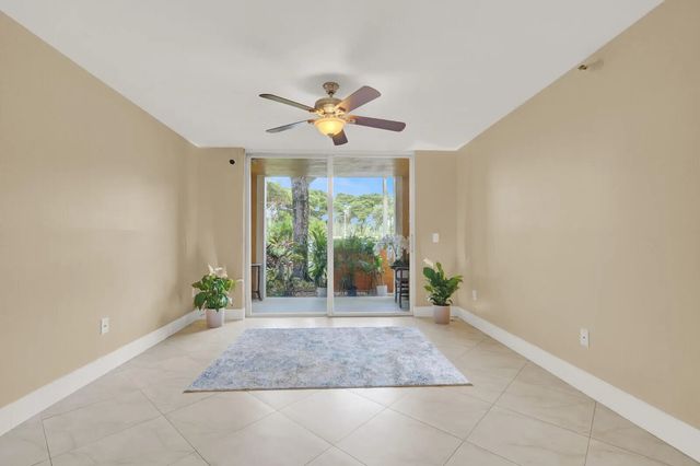 5 of 44 - 110 Yacht Club Way #105, Hypoluxo, FL