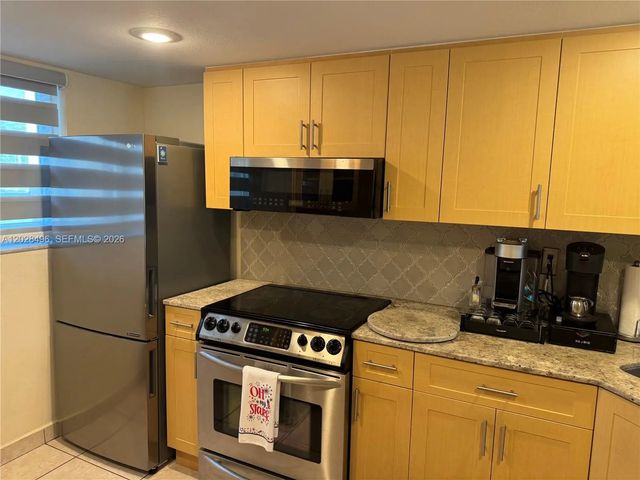 2 of 28 - 7033 Nw 169th Street, Hialeah, FL