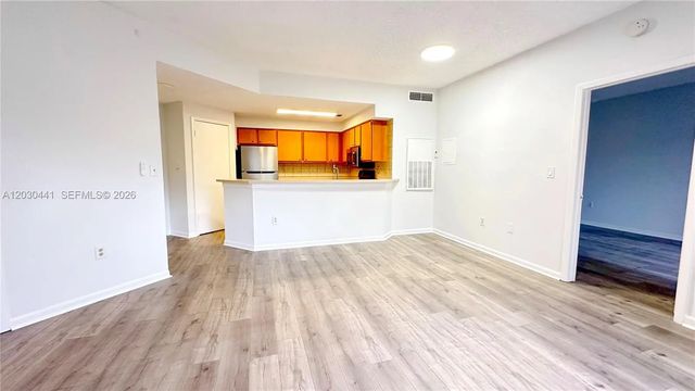 4 of 20 - 2445 Sw 18th Terrace #107, Fort Lauderdale, FL