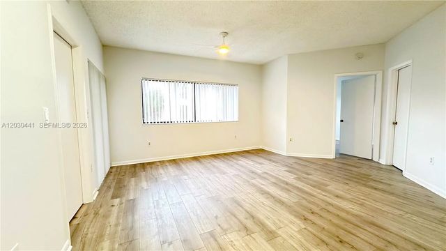 5 of 20 - 2445 Sw 18th Terrace #107, Fort Lauderdale, FL