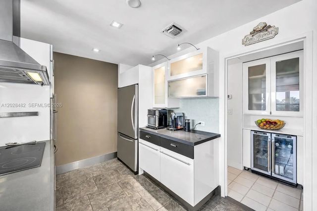 4 of 48 - 9102 W Bay Harbor Drive #3-c, Bay Harbor Islands, FL