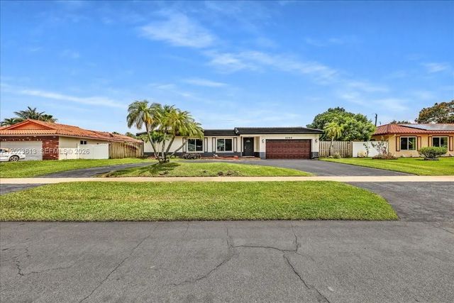 2 of 43 - 5260 Sw 10th Court, Plantation, FL