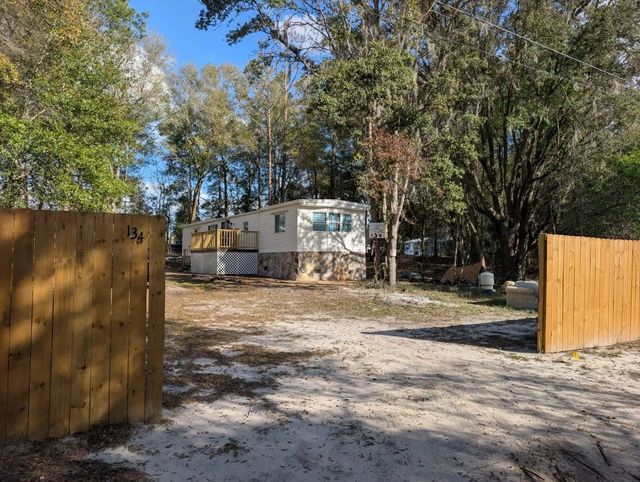 3 of 22 - 134 John Street, Hawthorne, FL