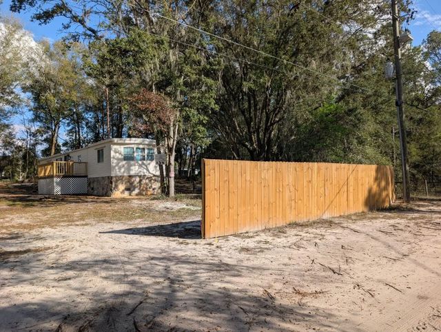 4 of 22 - 134 John Street, Hawthorne, FL