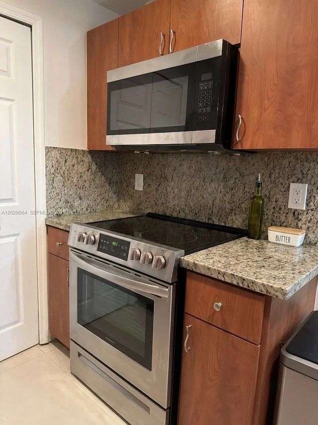 4 of 13 - 6540 Nw 114th Avenue #1408, Doral, FL