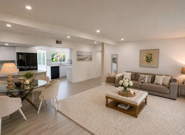 2 of 19 - 1905 Alamanda Drive, North Miami, FL