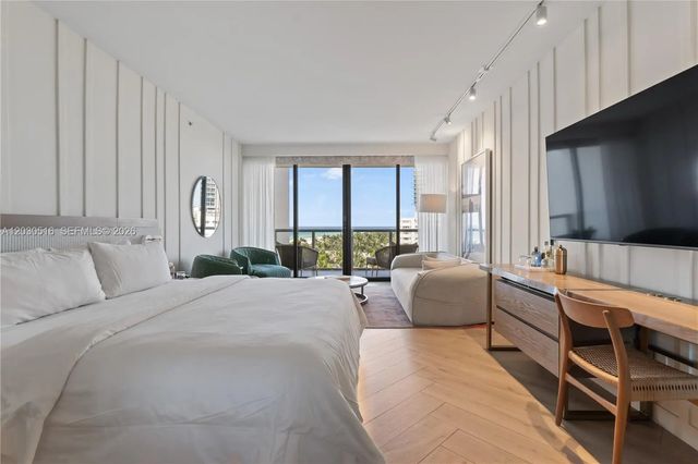 2 of 15 - 2201 Collins Avenue #707, Miami Beach, FL