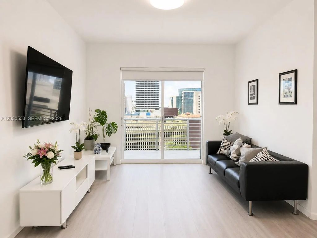 234 Ne 3rd Street #905, Miami