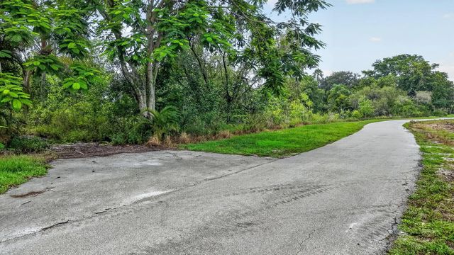 5 of 30 - 2262 Prarieview Drive, Loxahatchee, FL