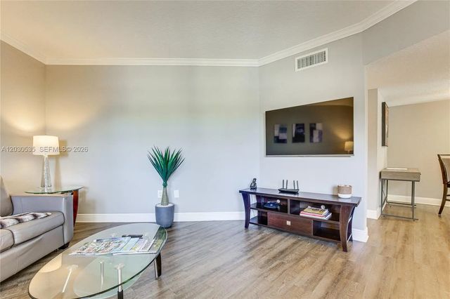 3 of 26 - 341 N Birch Road #315, Fort Lauderdale, FL