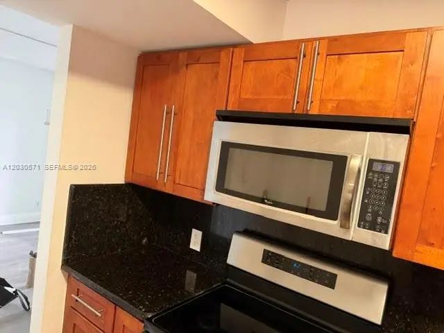 2 of 9 - 3301 N Country Club Drive #407, Aventura, FL