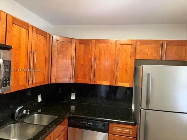 4 of 9 - 3301 N Country Club Drive #407, Aventura, FL