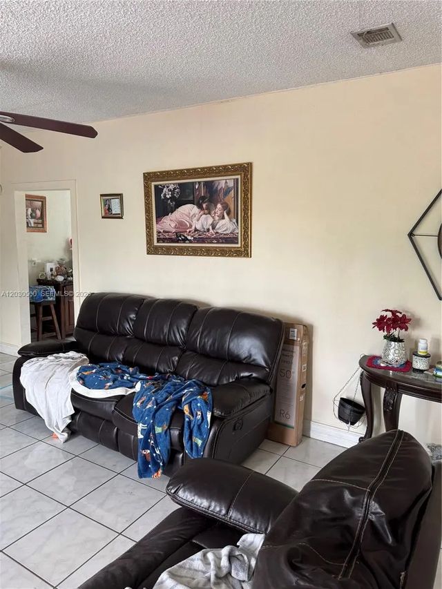 2 of 8 - 5612 Nw 5612 Nw 206th Lane, Miami Gardens, FL