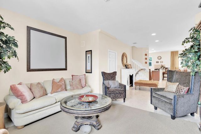 4 of 16 - 528 Bayfront Drive, Boynton Beach, FL