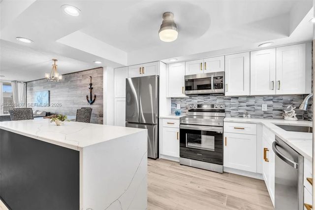 2018 S Federal Highway #402, Boynton Beach