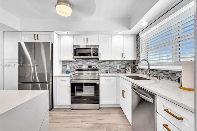 2 of 50 - 2018 S Federal Highway #402, Boynton Beach, FL