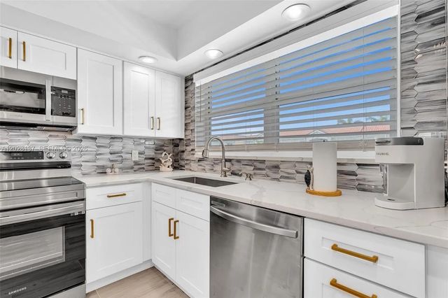 5 of 50 - 2018 S Federal Highway #402, Boynton Beach, FL