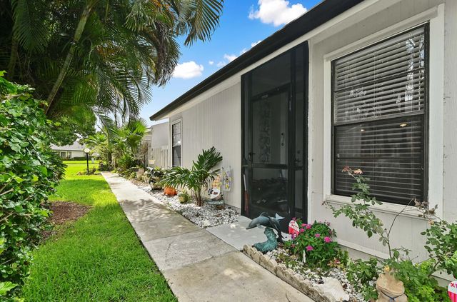2 of 26 - 4383 Willow Pond Circle, West Palm Beach, FL