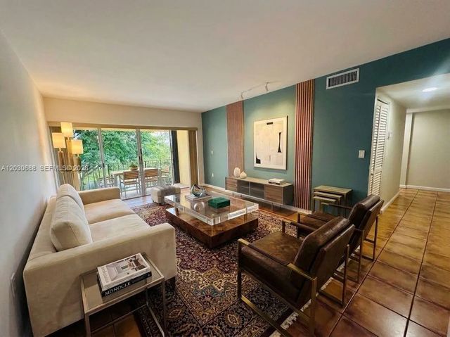 3 of 19 - 8775 Park Boulevard #309, Miami, FL