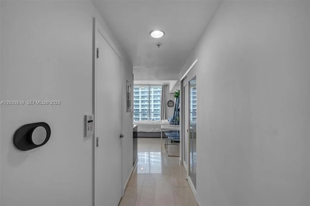 3 of 27 - 1750 N Bayshore Drive #1204, Miami, FL