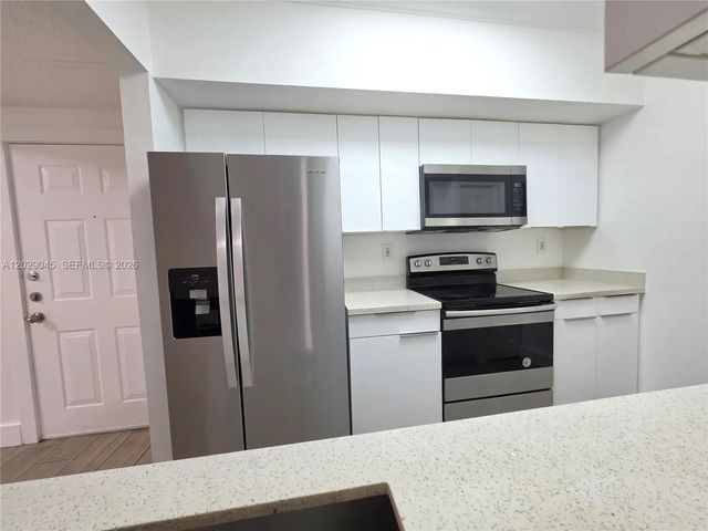 5 of 31 - 215 Sw 117th Terrace #14101, Pembroke Pines, FL