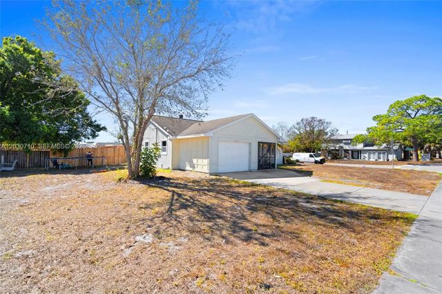 3 of 48 - 1526 Se Port St Lucie Boulevard, Port St. Lucie, FL