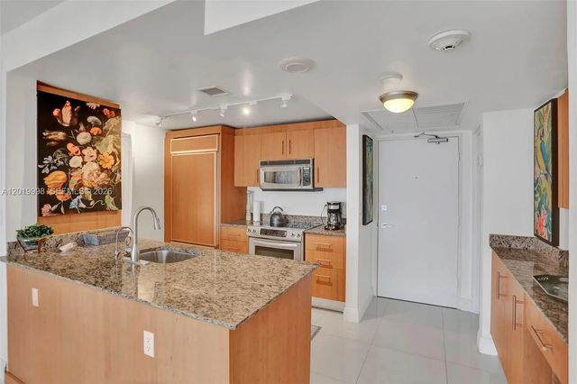 3 of 33 - 10275 Collins Avenue #829, Bal Harbour, FL