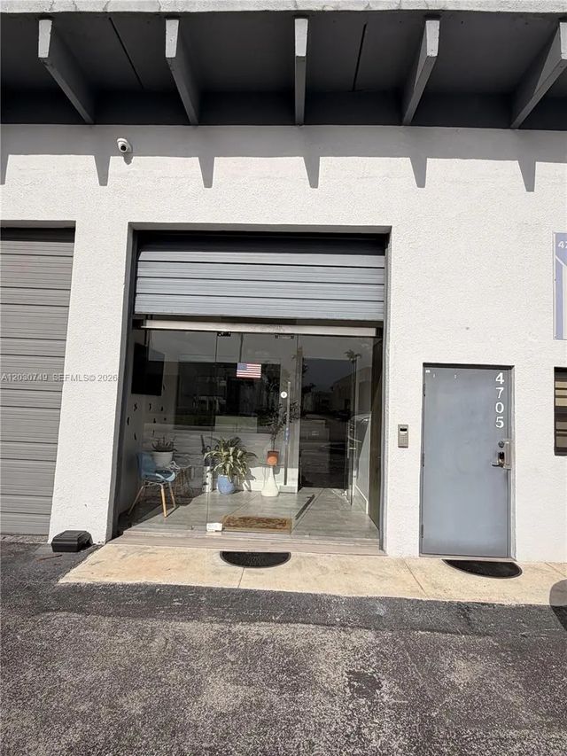 4705 Sw 74th Avenue, Miami