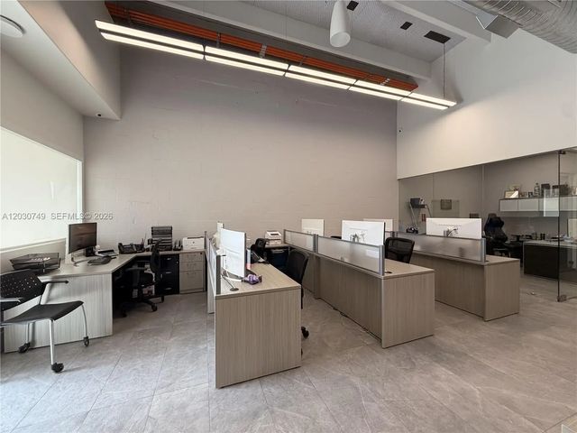 5 of 20 - 4705 Sw 74th Avenue, Miami, FL