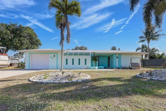 683 Se Harborview Drive, Port St. Lucie