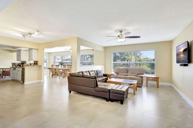 5 of 56 - 683 Se Harborview Drive, Port St. Lucie, FL