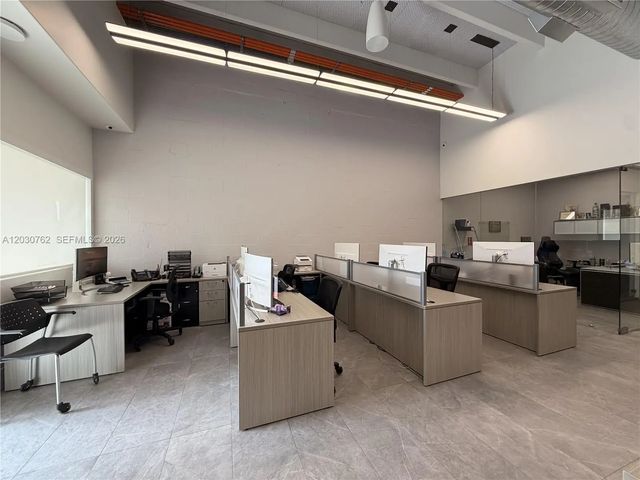 5 of 19 - 4709 Sw 74th Avenue, Miami, FL
