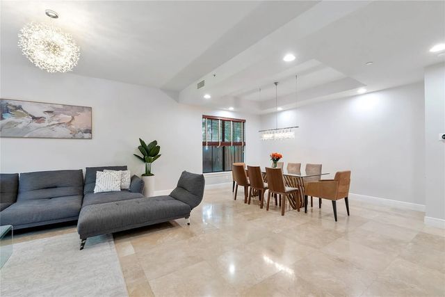 5 of 42 - 430 Ne 7th Avenue #430, Fort Lauderdale, FL