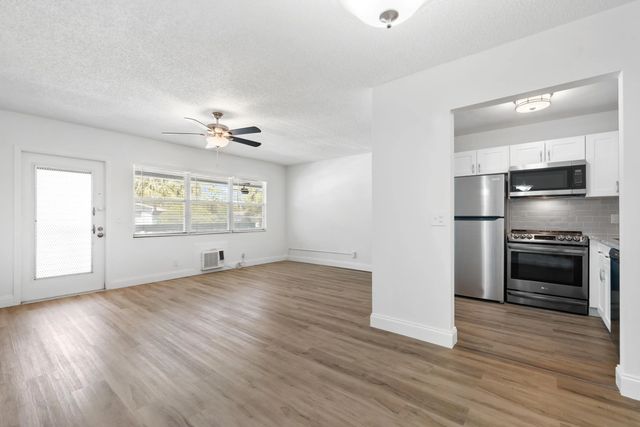 142 Ventnor Drive #i, Deerfield Beach