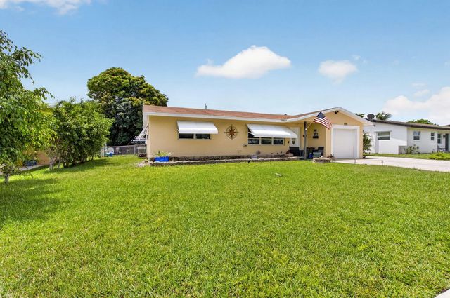 2 of 55 - 220 Sw 10th Avenue, Boynton Beach, FL