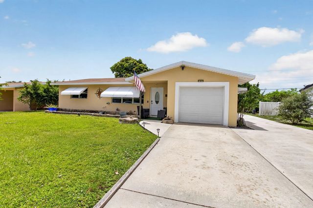 4 of 55 - 220 Sw 10th Avenue, Boynton Beach, FL
