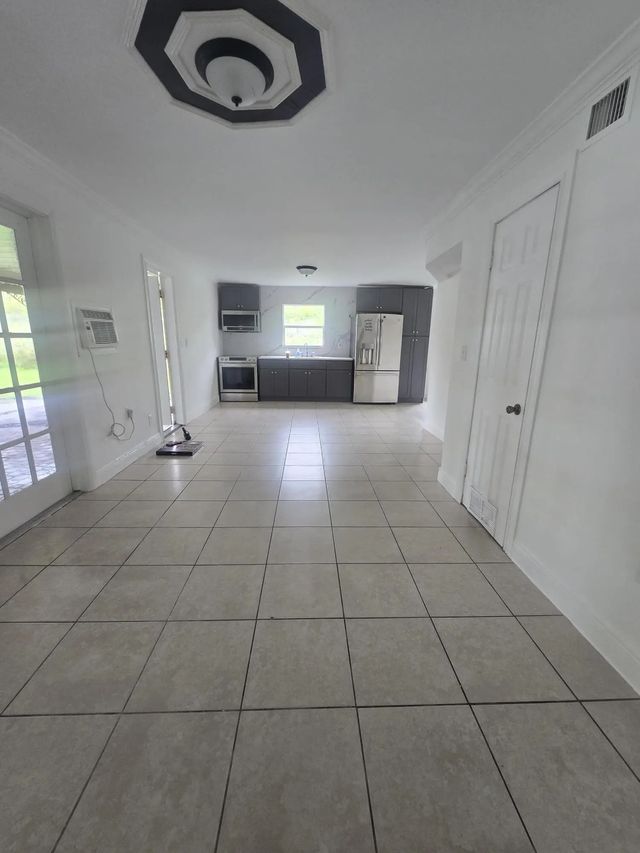 3 of 7 - 6209 Grant Street, Hollywood, FL
