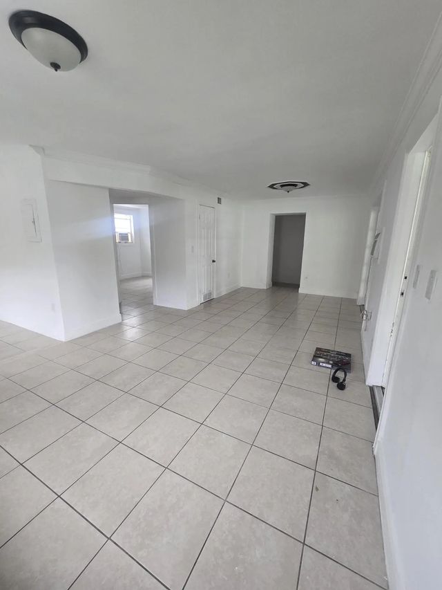 4 of 7 - 6209 Grant Street, Hollywood, FL