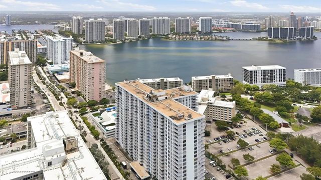 3 of 23 - 231 174th Street #901, Sunny Isles Beach, FL