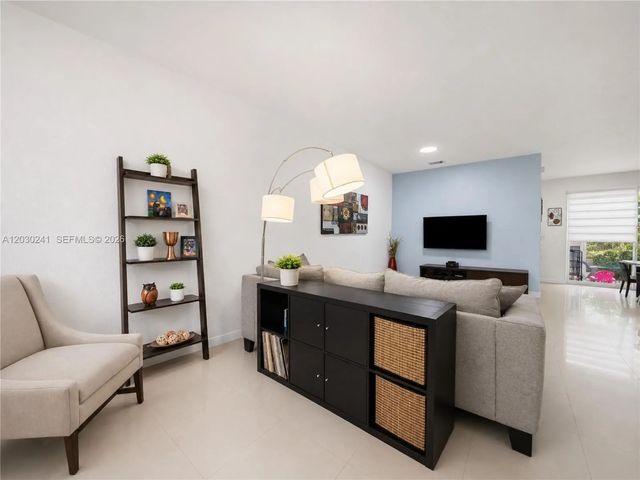 4 of 27 - 10918 Nw 78th Terrace, Doral, FL