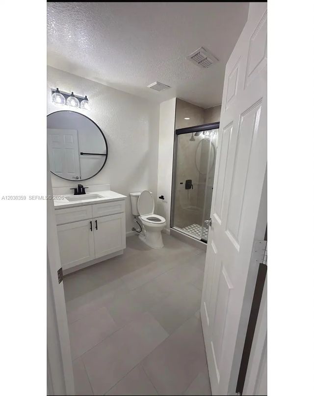 5 of 8 - 6388 Castelven #104, , FL