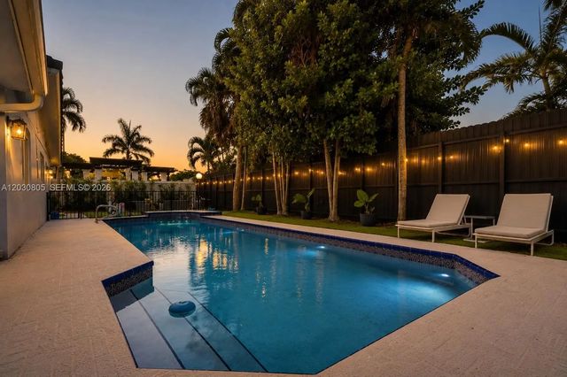 2 of 23 - 19040 S Saint Andrews Drive, Hialeah, FL