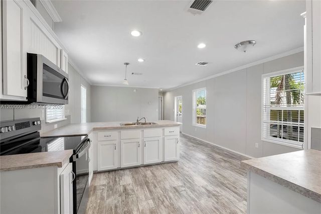4 of 59 - 5530 Sw 32nd Terrace, Dania Beach, FL