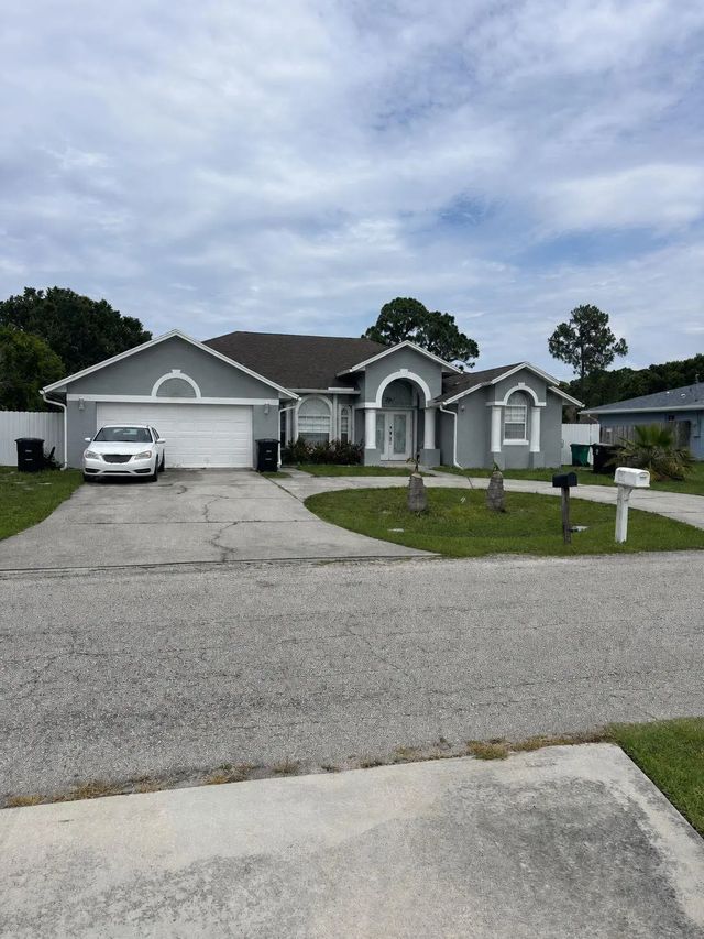 219 Nw Biltmore Street, Port St. Lucie