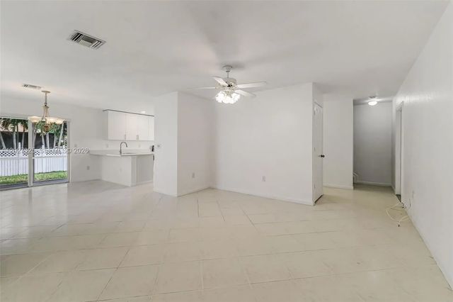 5 of 45 - 6188 Azalea Circle, West Palm Beach, FL