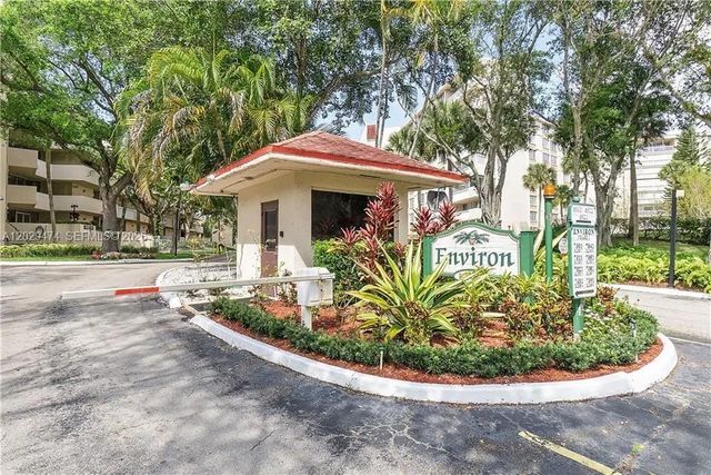 7081 Environ Boulevard #242, Lauderhill