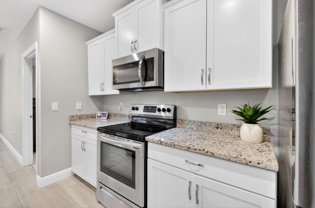 2 of 29 - 6109 Nw Regent Street, Port St. Lucie, FL