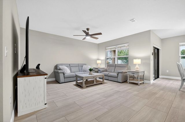 5 of 29 - 6109 Nw Regent Street, Port St. Lucie, FL